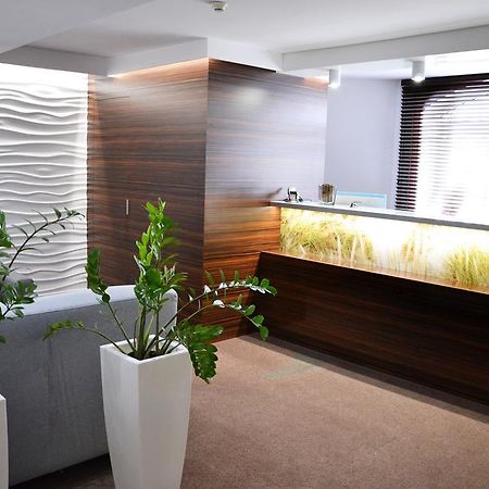Hotel Orlik Płońsk Extérieur photo