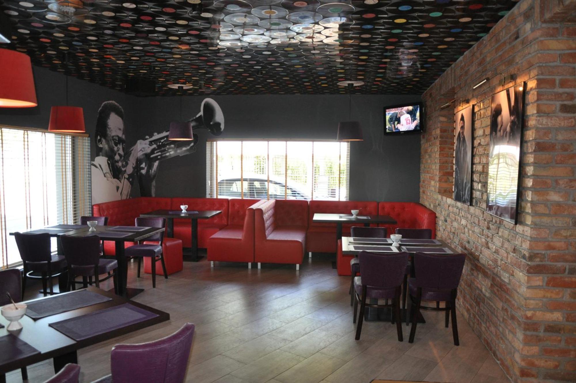 Hotel Orlik Płońsk Extérieur photo